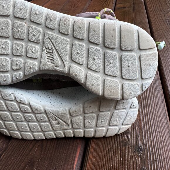 NIKE Roshe Run Hi Sneakerboot Gray/Lime Shoes in Women's 9 - 616724-001 - Picture 12 of 13